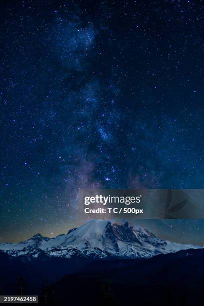 starry majesty a night over mount rainier,suntop lookout,washington,united states,usa - milky way stock pictures, royalty-free photos & images