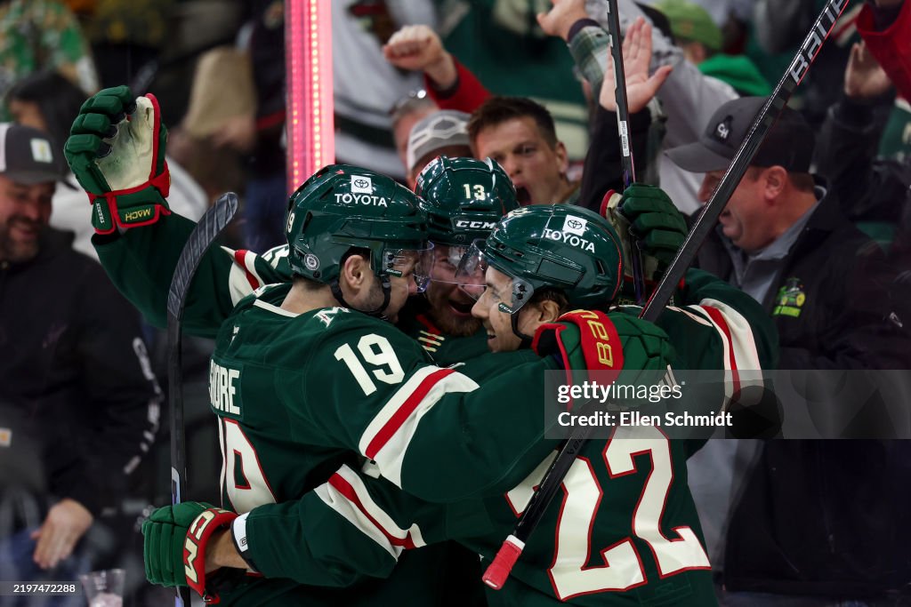Carolina Hurricanes v Minnesota Wild