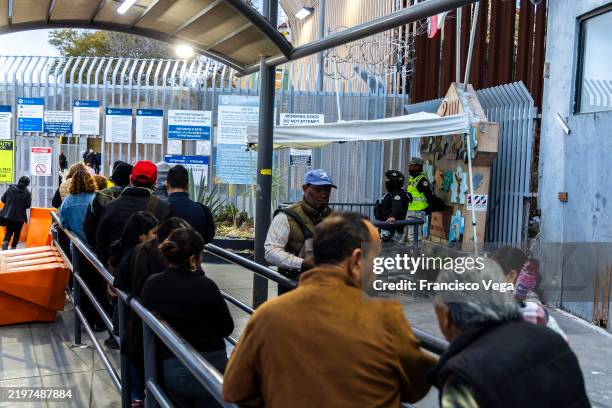 Tijuana Checkpoint 10,944 Port Of Entry Stock Photos, High-Res Pictures, and Images ...