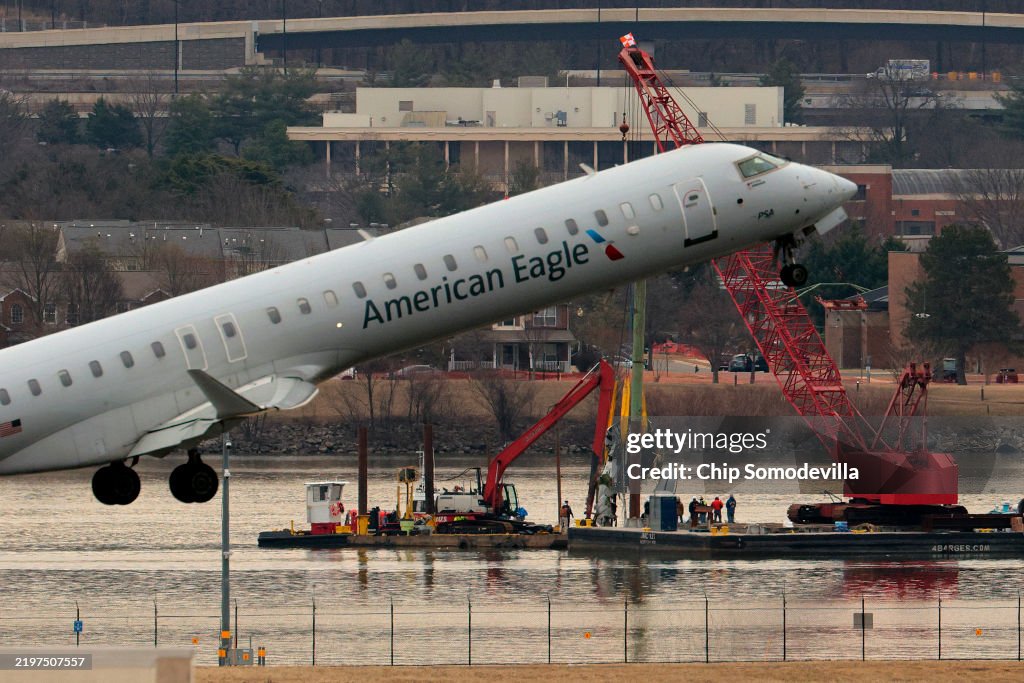 American Airlines Plane And Black Hawk Helicopter Crash Near Reagan National Airport