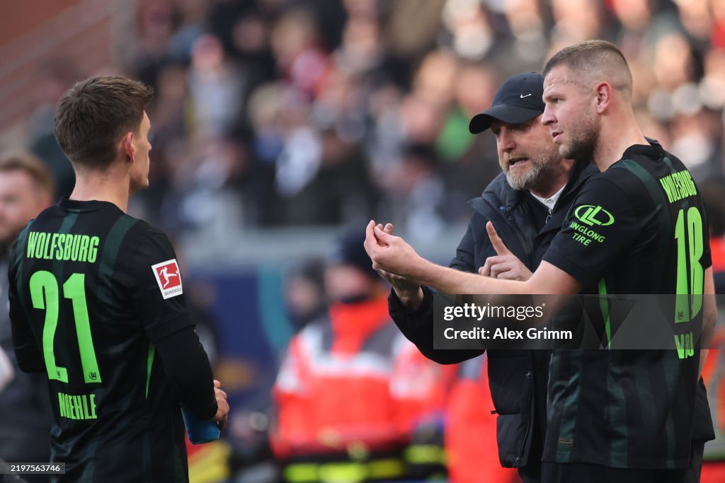 Eintracht Frankfurt v VfL Wolfsburg - Bundesliga
