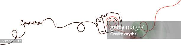 ilustrações de stock, clip art, desenhos animados e ícones de continuous line drawing of camera icon. hand drawn symbol vector illustration. - câmara reflex digital de objetiva única