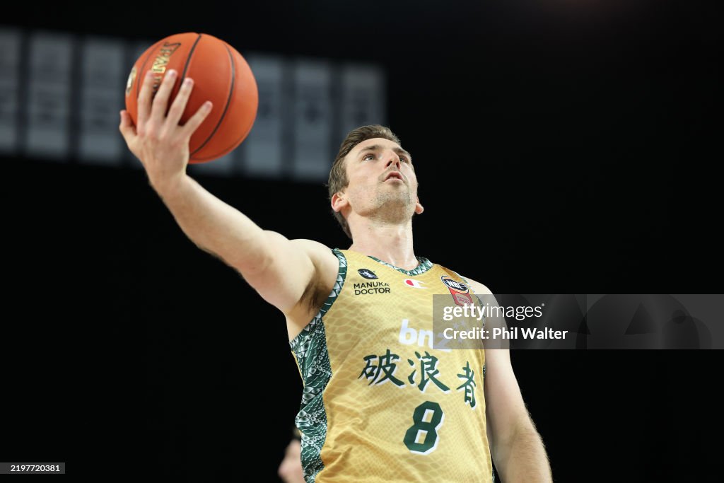 NBL Rd 20 - New Zealand Breakers v Illawarra Hawks