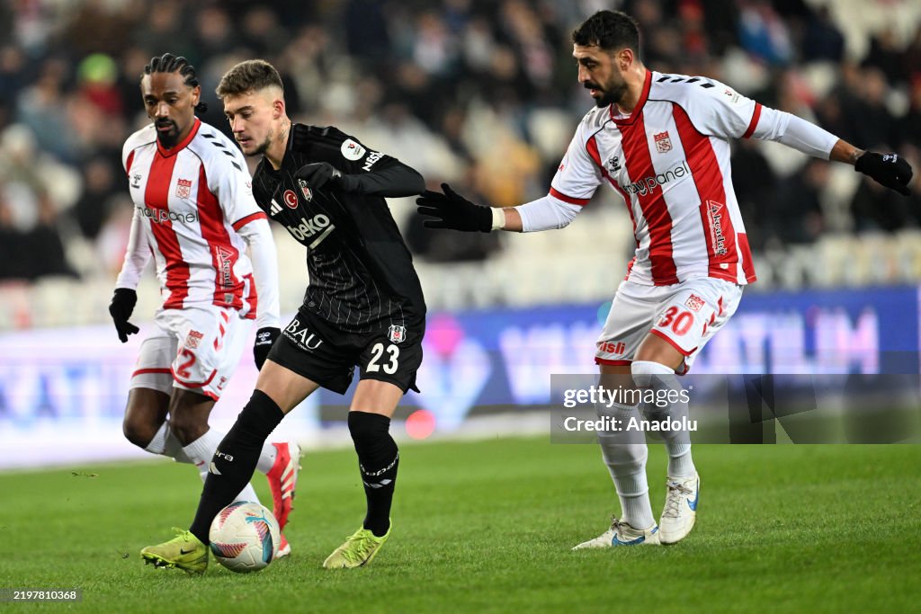 Net Global Sivasspor v Besiktas - Turkish Super Lig