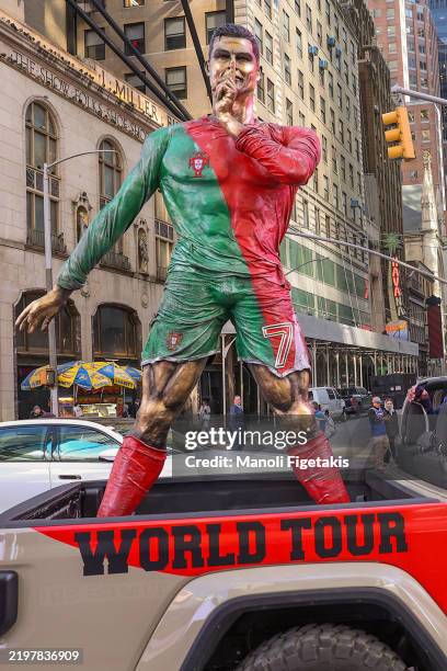 89 Cristiano Ronaldo Statue Stock Photos High Res Pictures And Images 89-cristiano-ronaldo-statue-stock-photos-high-res-pictures-and-images