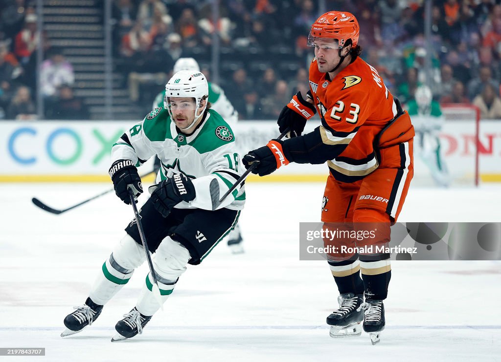 Dallas Stars v Anaheim Ducks