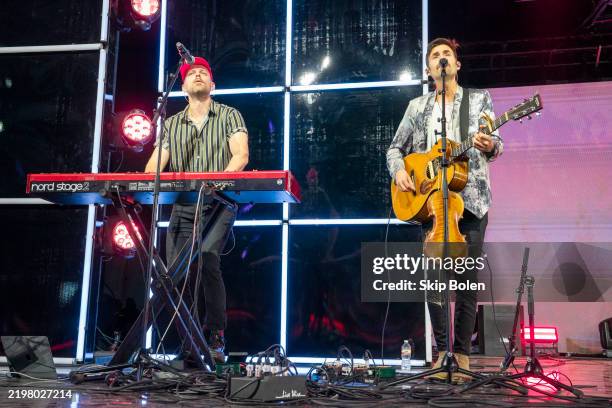 Jake Tim 16 Tim Chaisson Stock Photos, High-Res Pictures, and Images - Getty Images
