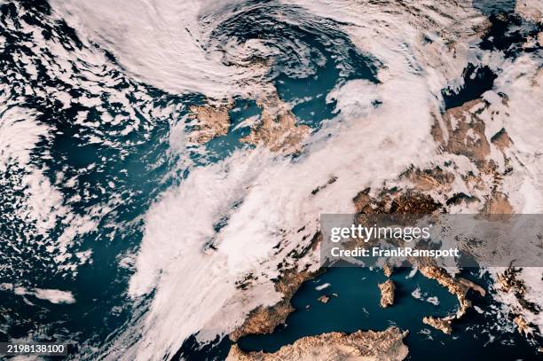 storm eowyn 2025 cloud map western europe 3d render neutral - storm cloud stock pictures, royalty-free photos & images