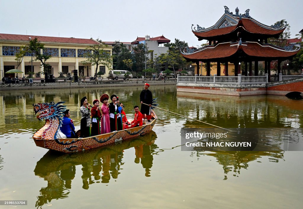 VIETNAM-LIFESTYLE-FOLK-FESTIVAL