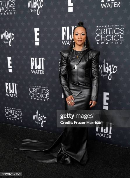 Kali Reis attends the 30th Annual Critics Choice Awards at Barker Hangar on February 07, 2025 in Santa Monica, California.