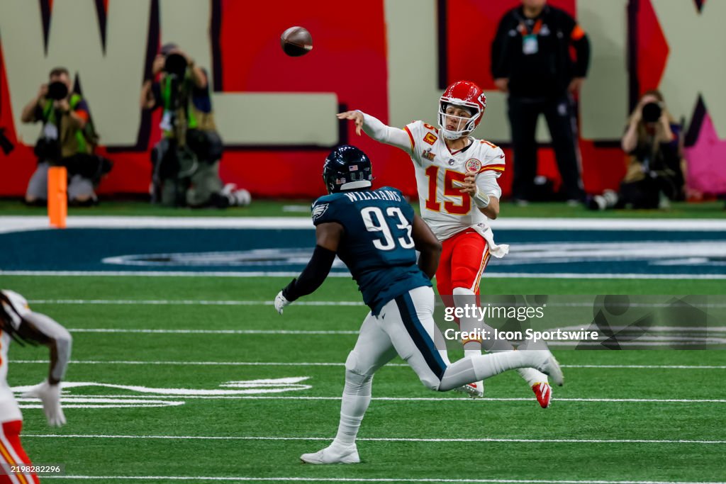 NFL: FEB 09 Super Bowl LIX - Eagles vs Chiefs