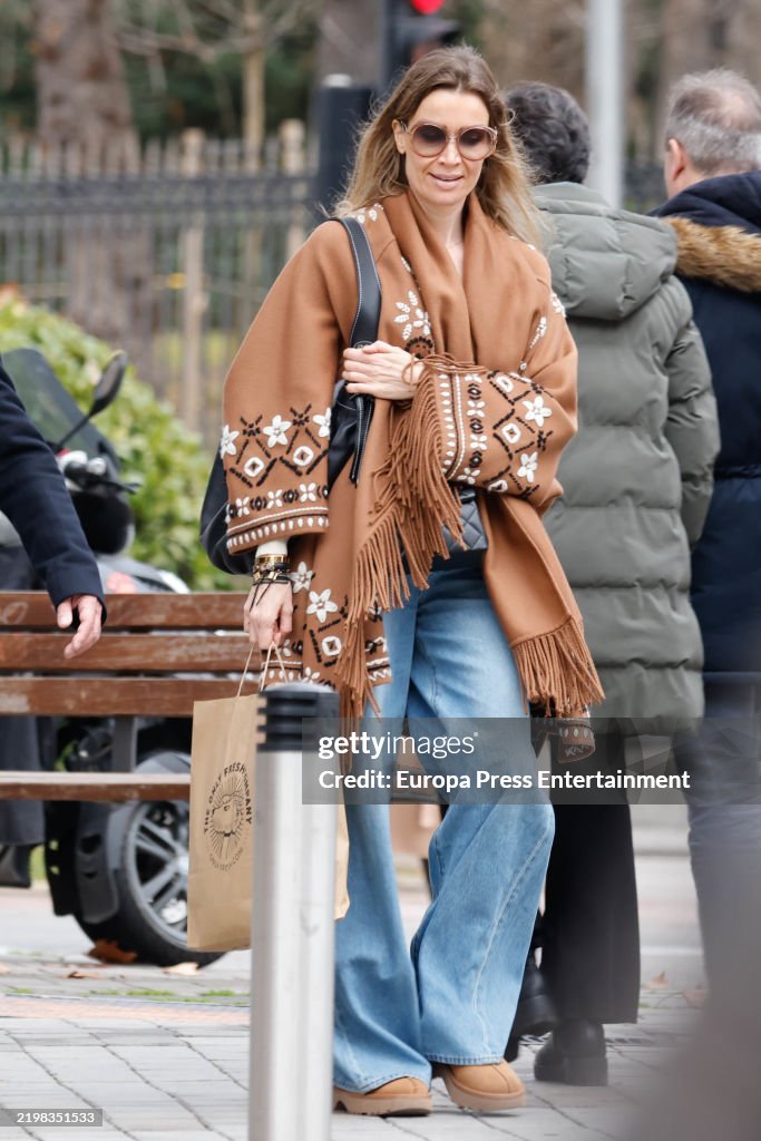 Antonio Banderas And Nicole Kimpel Enjoy A Romantic Walk In Madrid