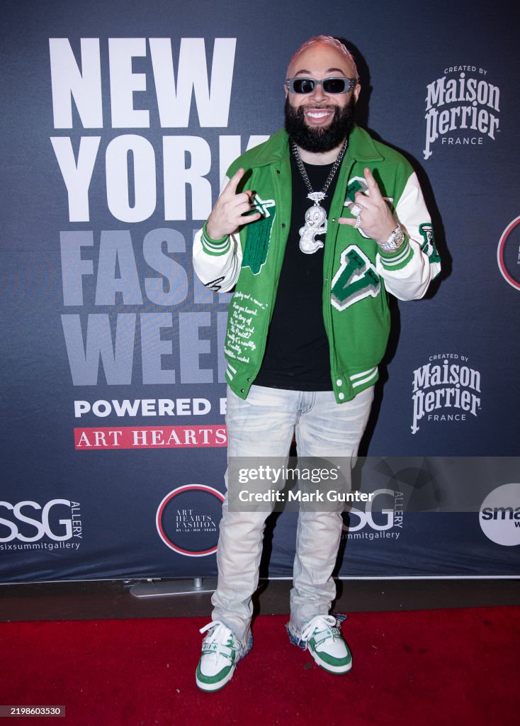 Red Bandit Rapper Bandit The Rapper arrives on the red carpet during New York Fashion ...