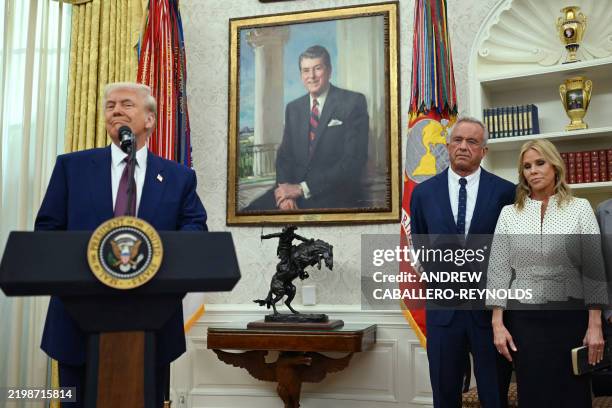 TOPSHOT-US-POLITICS-HEALTH-TRUMP-KENNEDY, News Photo