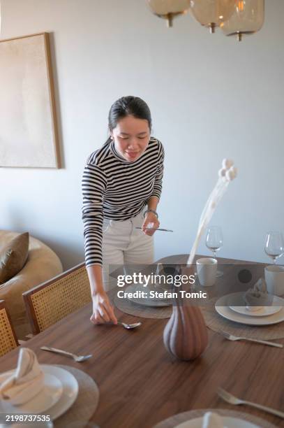 stylish table setting with elegant decor elements - party host stock pictures, royalty-free photos & images