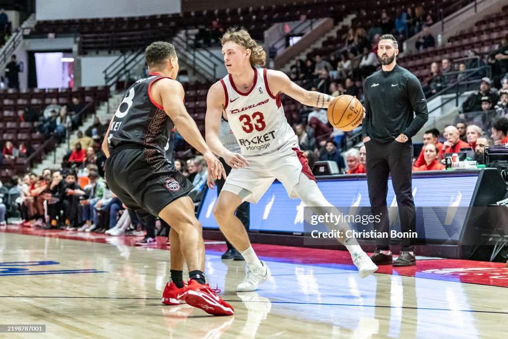Luke Raptors Luke Travers of the Cleveland Charge handles the ball during an NBA G ...