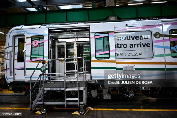 Mf19 Ratp 4,720 The Ratp Photos & High Res Pictures - Getty Images