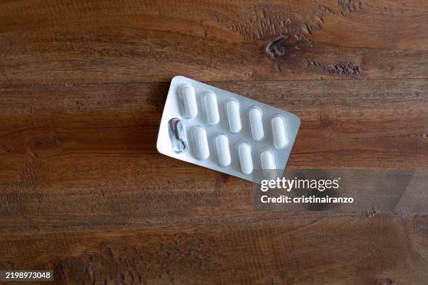 medication - magnesium stock pictures, royalty-free photos & images