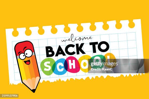 illustrazioni stock, clip art, cartoni animati e icone di tendenza di striscione di bentornato a scuola su un foglio di carta quadrettato per blocco note. matita colorata. vettoriale archivio illustrazioni. - riapertura delle scuole