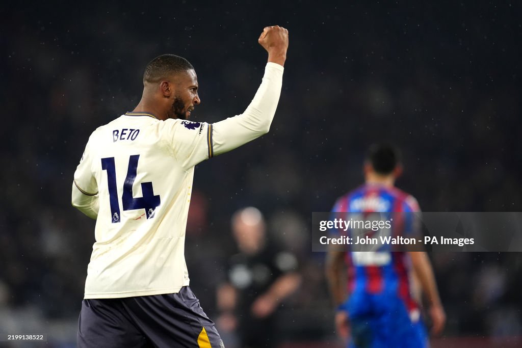 Crystal Palace v Everton - Premier League - Selhurst Park