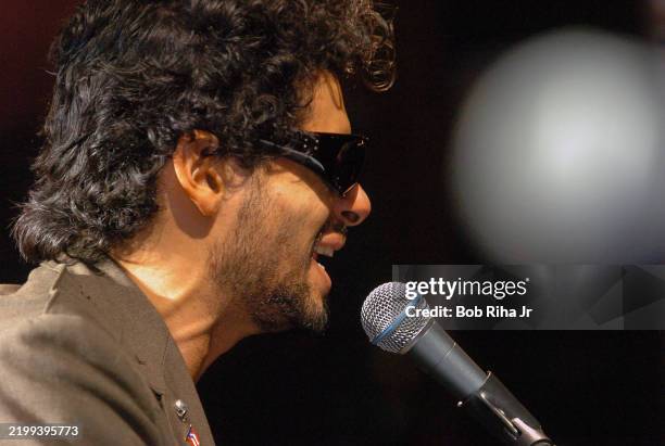 Roby Da Rosa Singer 20,409 El Rey Theatre Photos & High Res Pictures - Getty Images