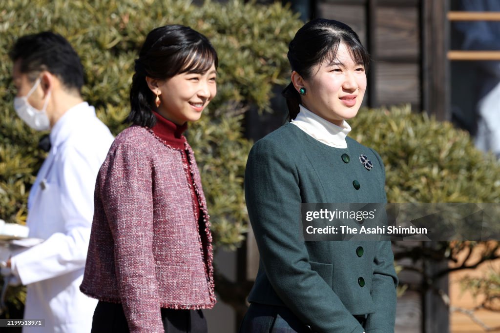 Kako Rajar Prince Aiko and Princess Kako of Akishino meet foreign diplomats at ...