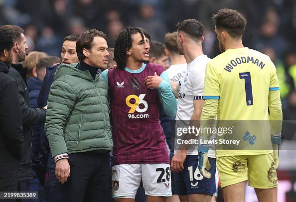 Preston North End FC v Burnley FC - Sky Bet Championship Preston North End FC v Burnley FC - Sky Bet Championship