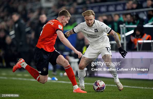 Luton Town v Plymouth Argyle - Sky Bet Championship - Kenilworth Road Luton Town v Plymouth Argyle - Sky Bet Championship - Kenilworth Road