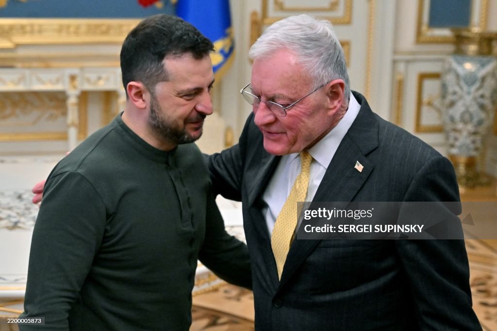 TOPSHOT-UKRAINE-US-RUSSIA-CONFLICT-WAR