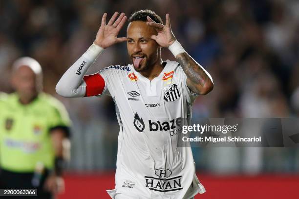 Neymar of Santos celebrates after scoring the team´s first goal during a match between Santos and Agua Santa as part of Campeonato Paulista 2025 at...