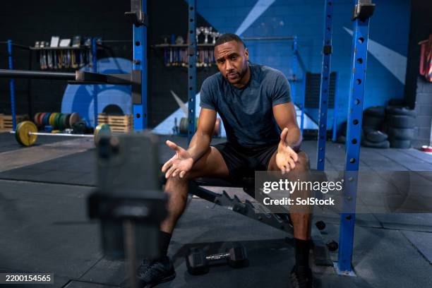 fitness training the full body - men full body portrait stock pictures, royalty-free photos & images