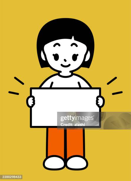 ilustraciones, imágenes clip art, dibujos animados e iconos de stock de una linda chica con cabello corto y negro, sonriendo, sosteniendo un letrero en blanco: contorno negro con colores planos - arte minimalista