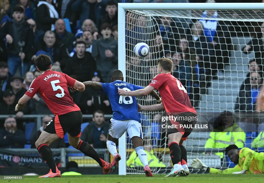 FBL-ENG-PR-EVERTON-MAN UTD