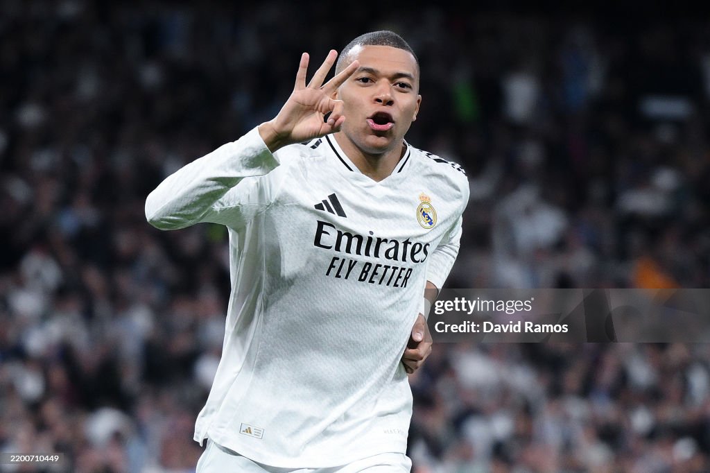 Real Madrid C.F. v Manchester City - UEFA Champions League 2024/25 League Knockout Play-off Second Leg