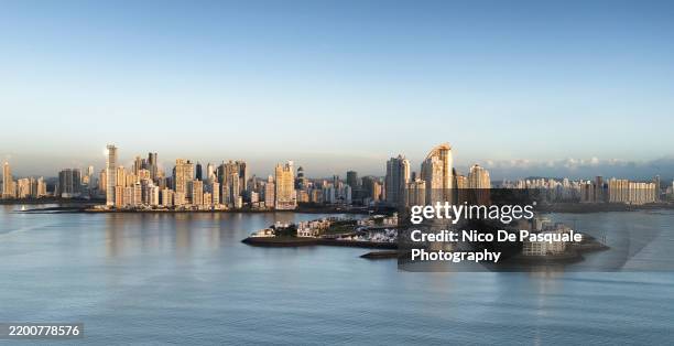 aerial panama city skyline with luxury marina - panamá imagens e fotografias de stock