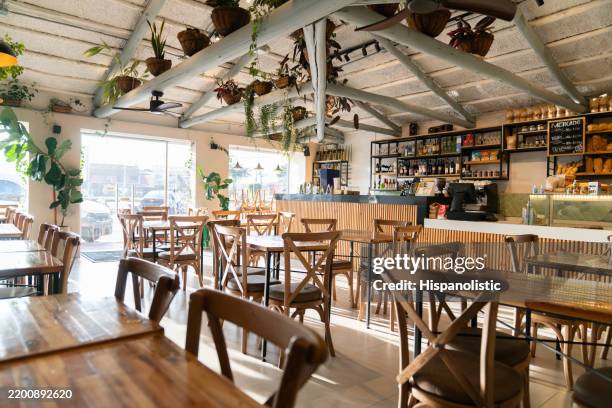 empty coffee shop - coffee shop display stock pictures, royalty-free photos & images