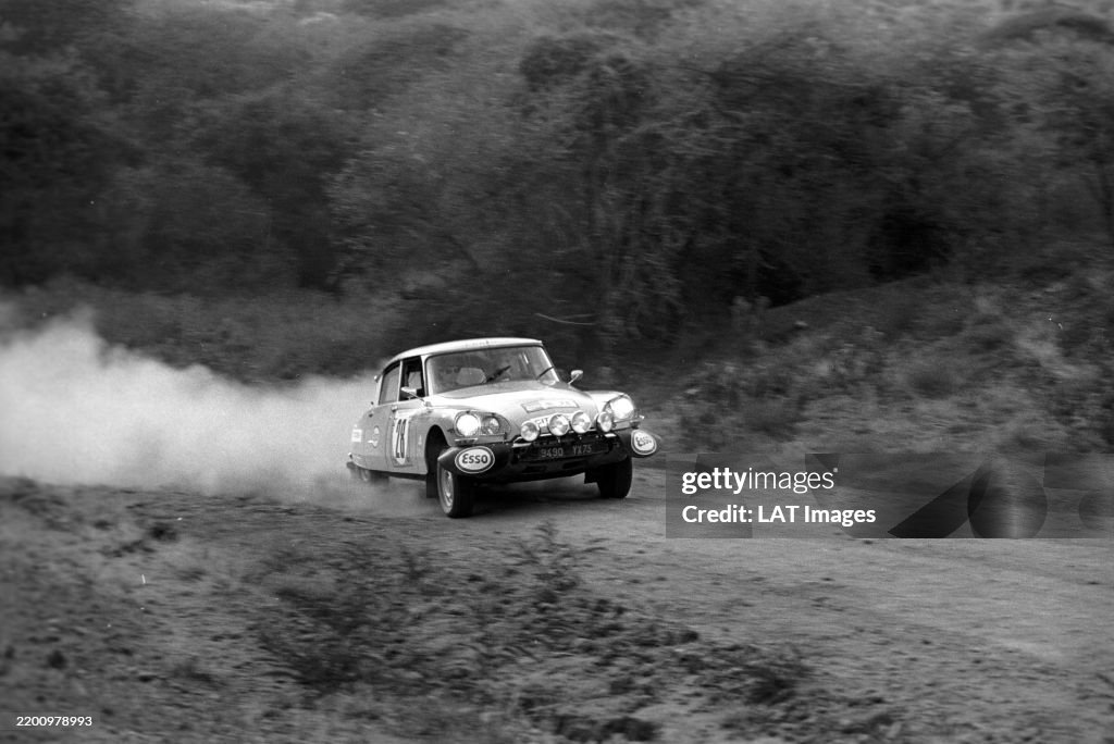 Ds23 Rally M. Popineau / J. P. Decorps, Citroen DS 23 during the Safari Rally ...