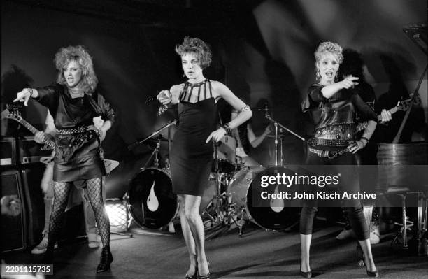 Tricia Whygal 10,948 Music Videos Photos & High Res Pictures - Getty Images