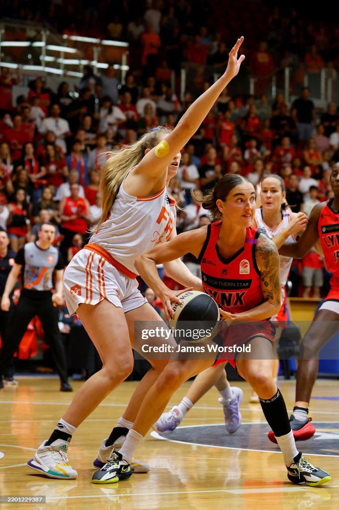 WNBL Semi Final - Perth Lynx v Townsville Fire: Game 1