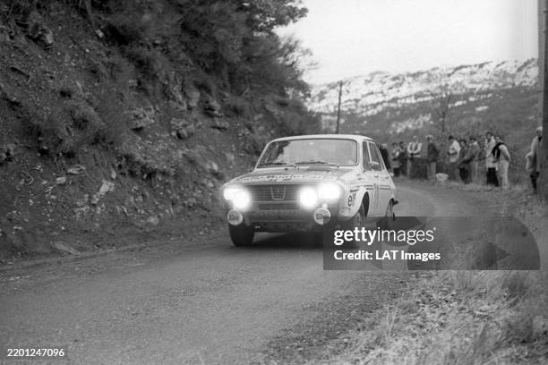 Patrick Tambay / Gérard Marion, Renault 12 Gordini during the Monte Carlo Rally on January 19, 1973.