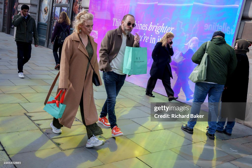 Piccadilly Regent Street Message