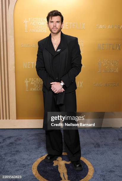 Luke Newton attends the 31st Annual Screen Actors Guild Awards at Shrine Auditorium and Expo Hall on February 23, 2025 in Los Angeles, California.