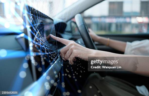 smart driving, self-driving cars, driverless cars, artificial intelligence - driverless transport stock pictures, royalty-free photos & images