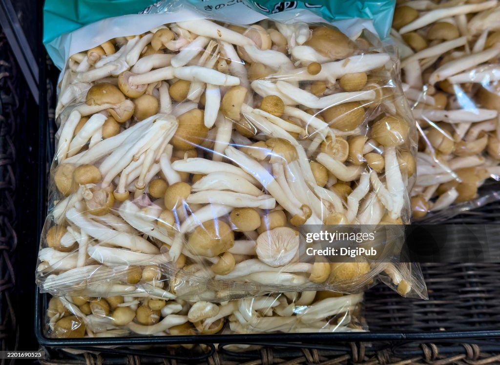 Packaged Raw Shimeji Mushrooms