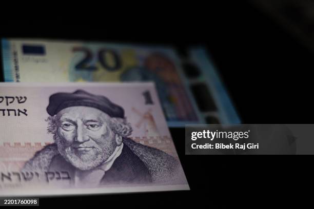 Israel Sheckel Note 71 Israeli Shekel Note Stock Photos, High-Res Pictures, and Images ...