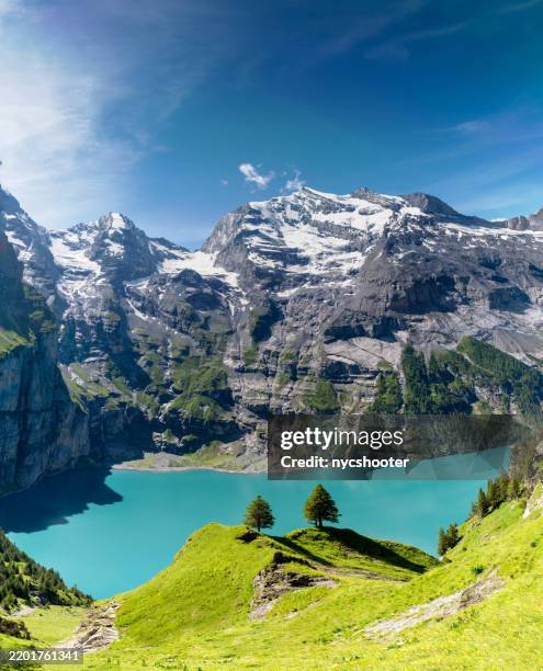 suisse voyage - lac-oeschinensee photos et images de collection