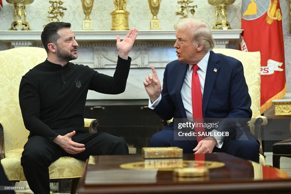 TOPSHOT-US-UKRAINE-DIPLOMACY-TRUMP-ZELENSKY