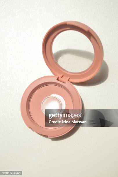underconsumption core: used make-up palette - obsolete stock pictures, royalty-free photos & images