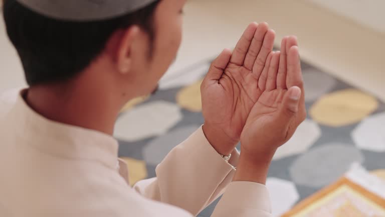 Muslim Humility 97 Muslim Praying Rug Stock Videos, Footage, & 4K Video Clips - Getty ...