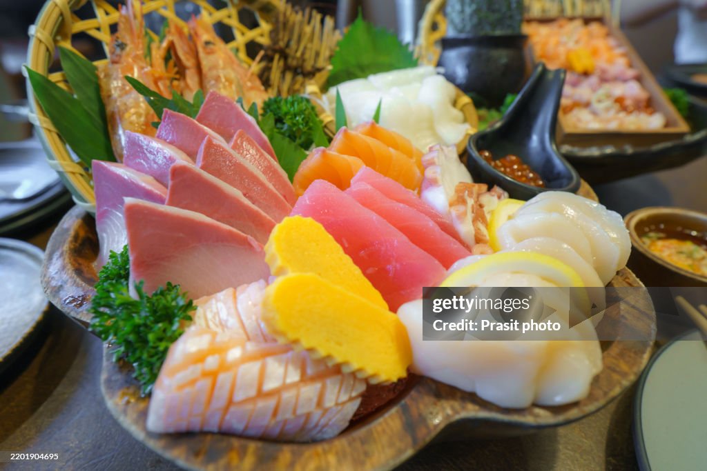 Deluxe Sashimi Platter